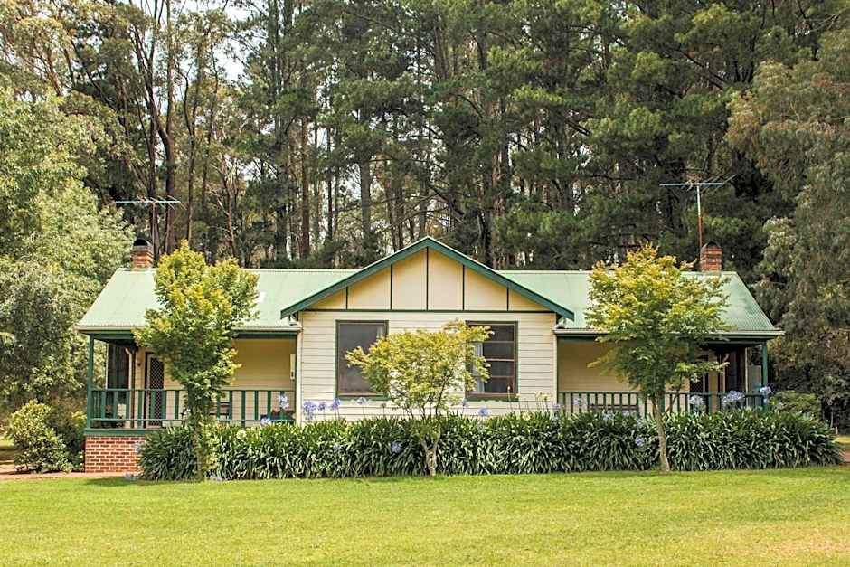 Federation Gardens & Possums Hideaway