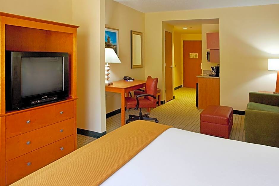 Holiday Inn Express Hotel & Suites Charleston - North By IHG
