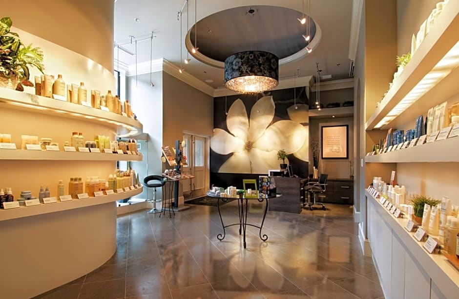 Magnolia Hotel & Spa