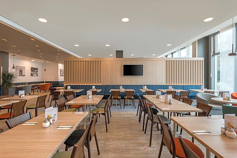 Premier Inn Frankfurt Westend Hotel