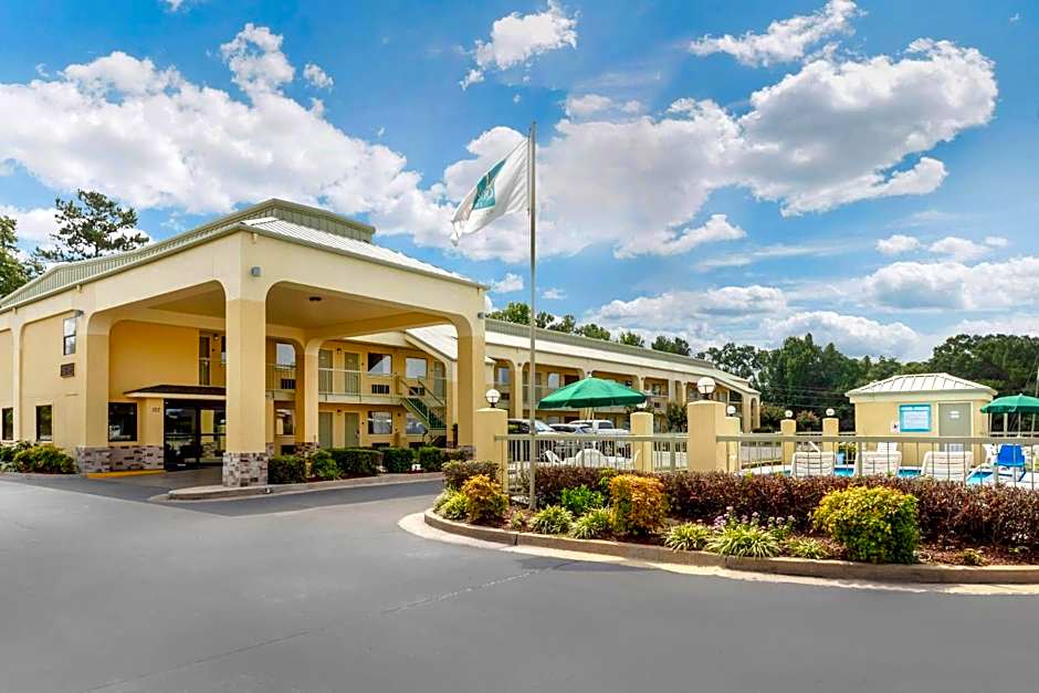 Quality Inn Mccomb