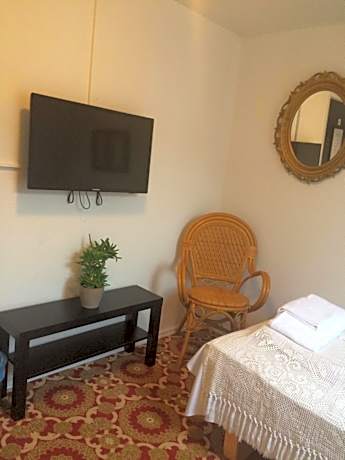 Twin Room with Shared Bathroom