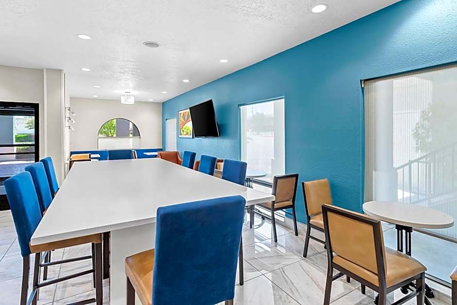 Quality Inn & Suites Sunport Airport Albuquerque