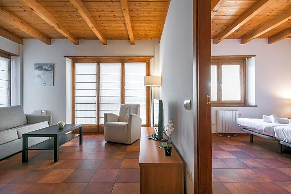Apartamentos SNO Mont Romies Unhola