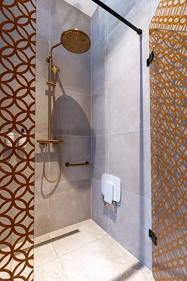 Vie Via - Your Hotel