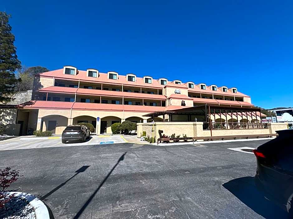 Yosemite Sierra Inn