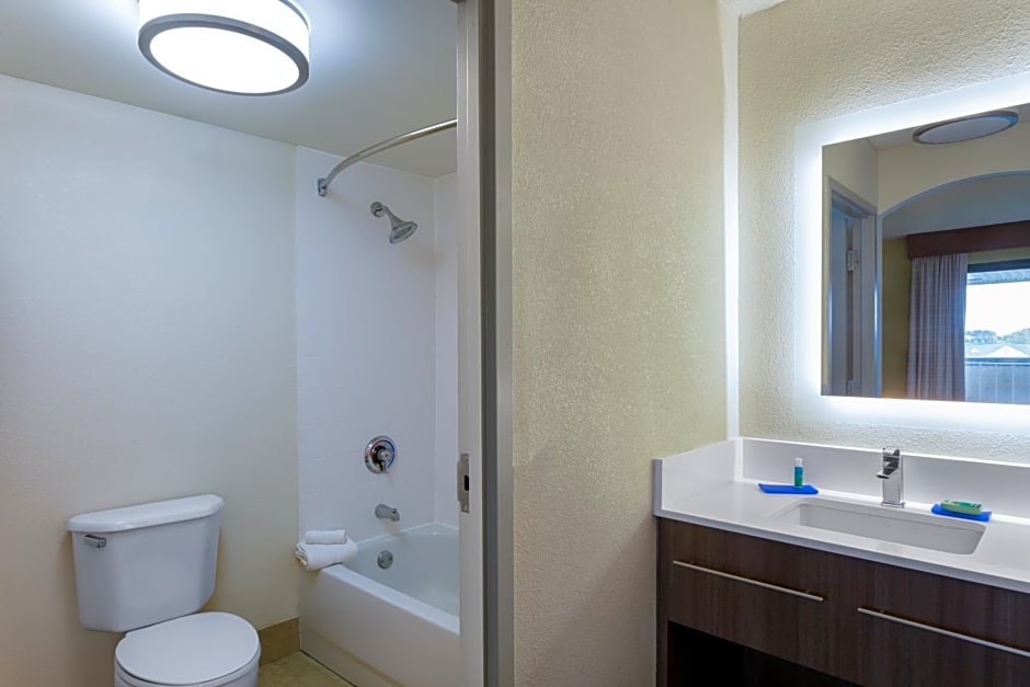 Holiday Inn Express Hotel & Suites Philadelphia - King of Prussia by IHG