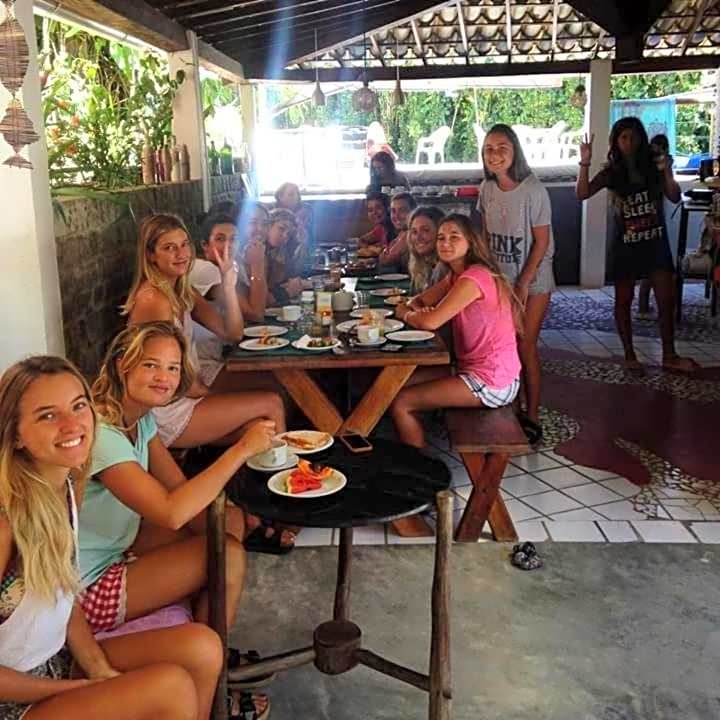 Novos Baianos Hostel e Pousada