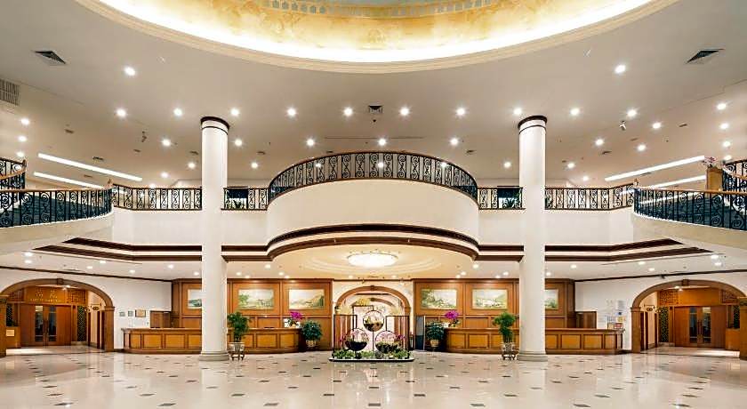 Ramada Pearl