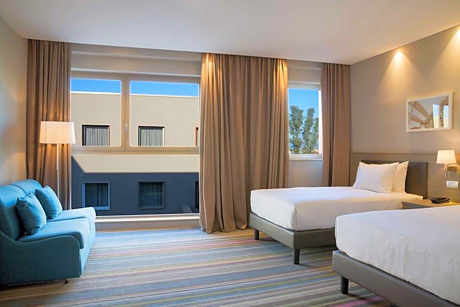 Hampton by Hilton Rome East