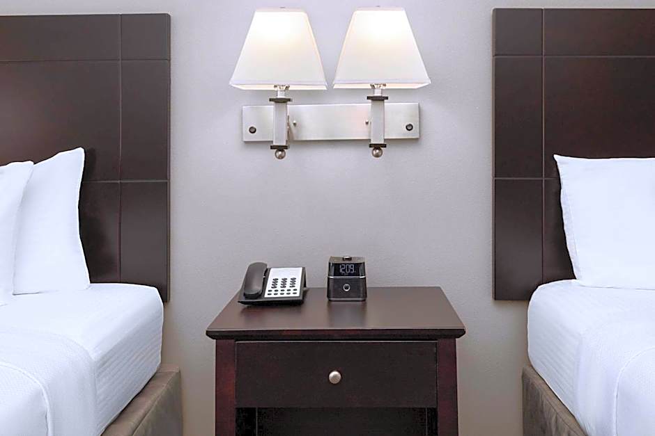 La Quinta Inn & Suites by Wyndham Deer Park