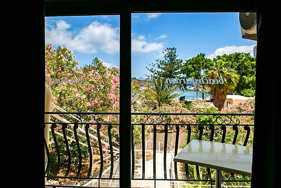 Photo 1 of 4 of 2 Beds, Sea View