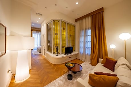 SUITE LUXURY 3 ADULTS + 1 CHILD