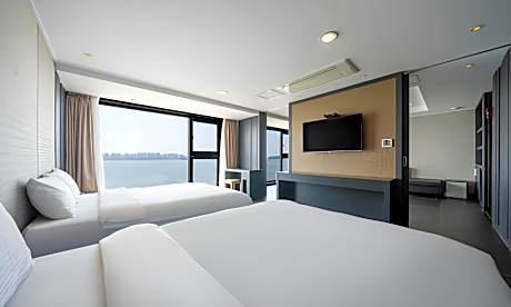 Superior Suite Ocean