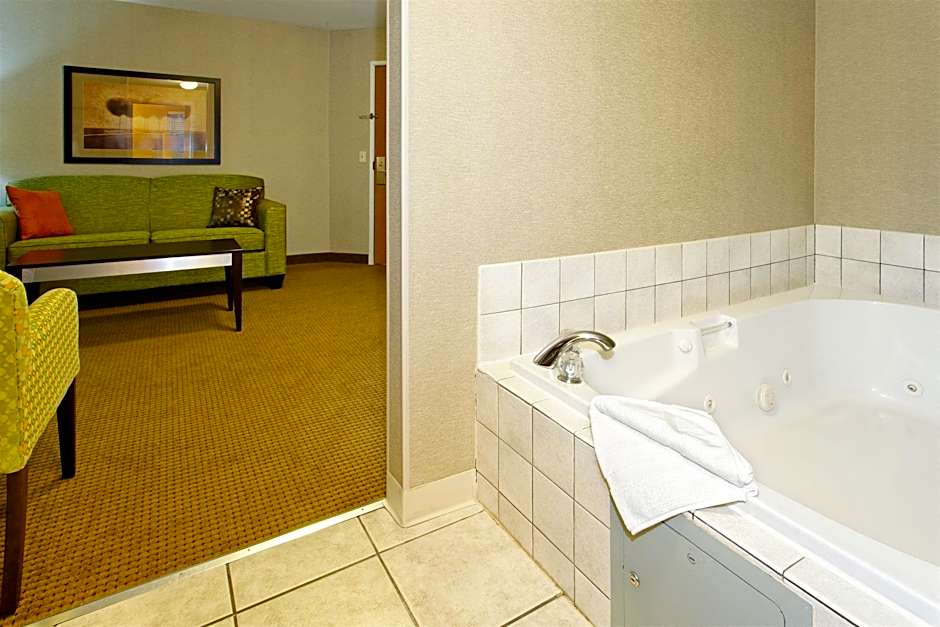 Holiday Inn Express Hotel & Suites Canyonville