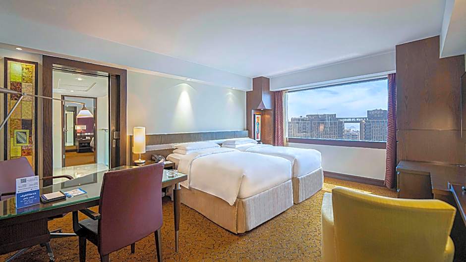 Photo 1 of 7 of Emiri Suite