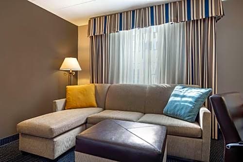 Clarion Hotel And Conference Center Harrisburg West – New Cumberland, PA