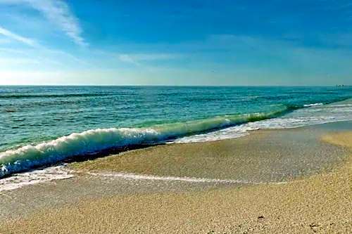 Island Inn unit 315
