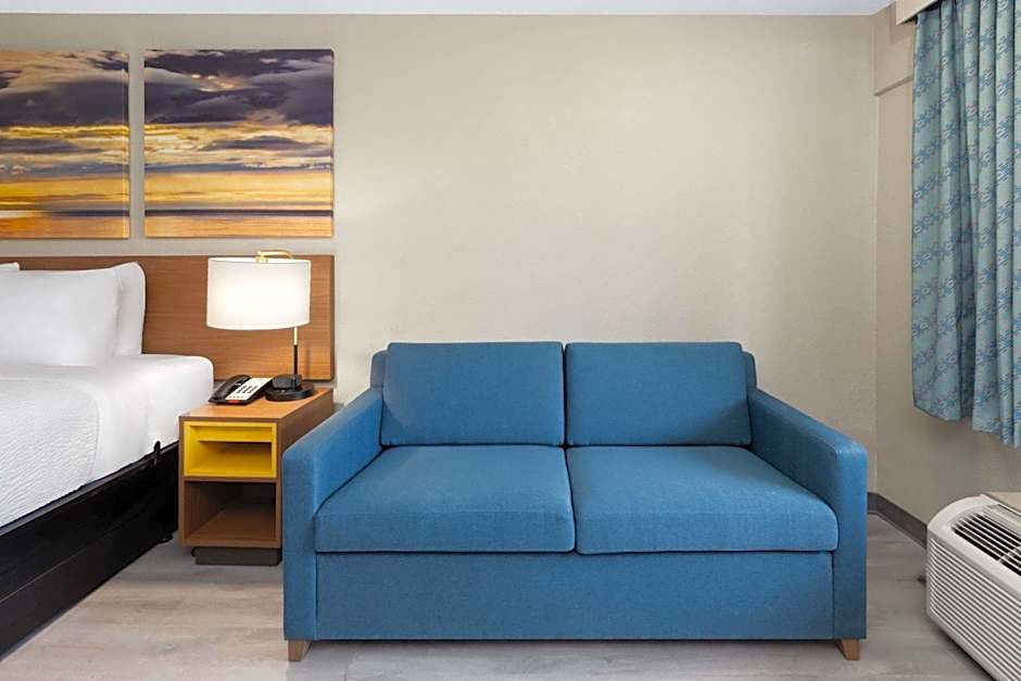 Days Inn & Suites by Wyndham Vicksburg