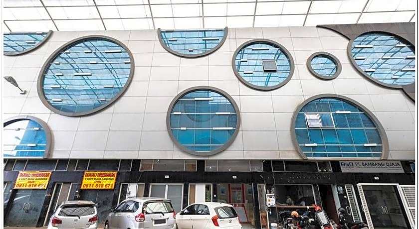 RedDoorz Plus @ Centrium Katamso Medan