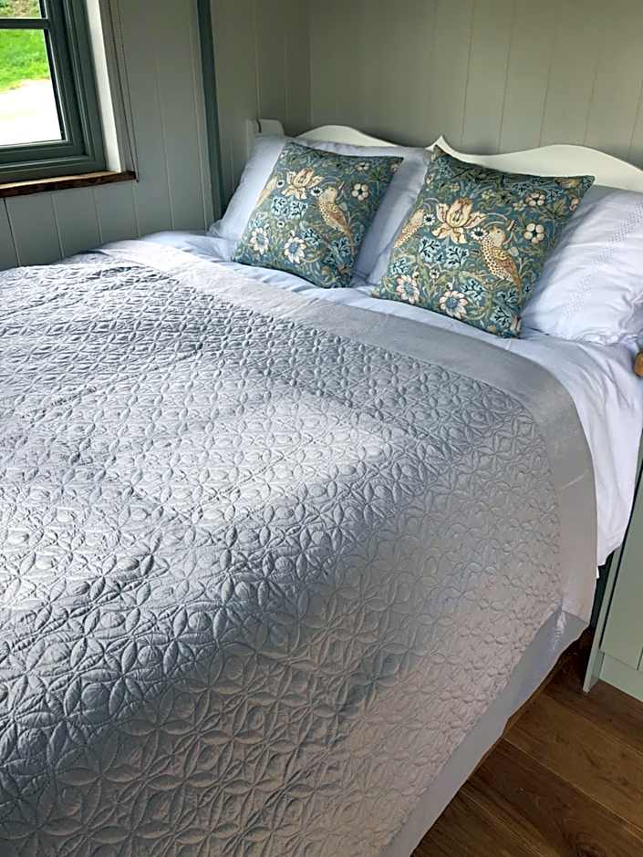 Luxury Shepherds Hut