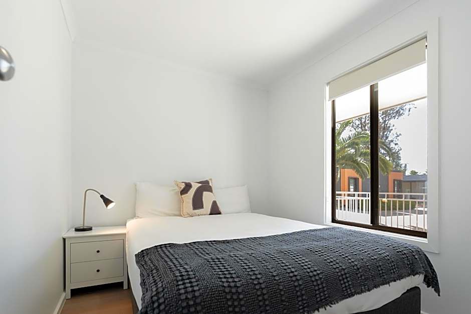 Highway 1 Holiday & Lifestyle Park