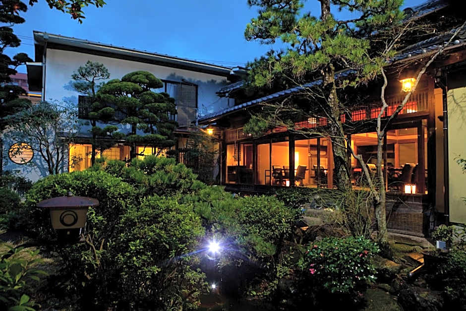 Ryokan Sennari (13 years or older)