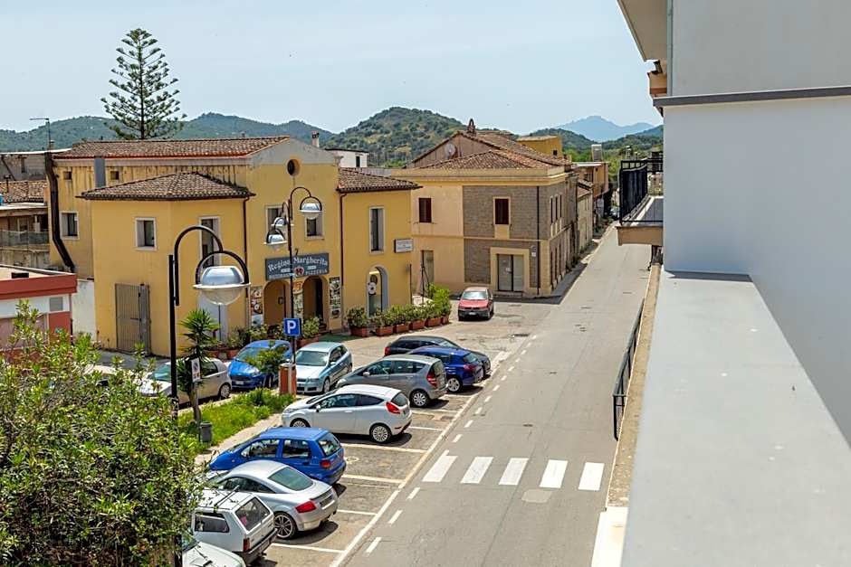 Domu Qirat - Authentic Rooms & Terraces