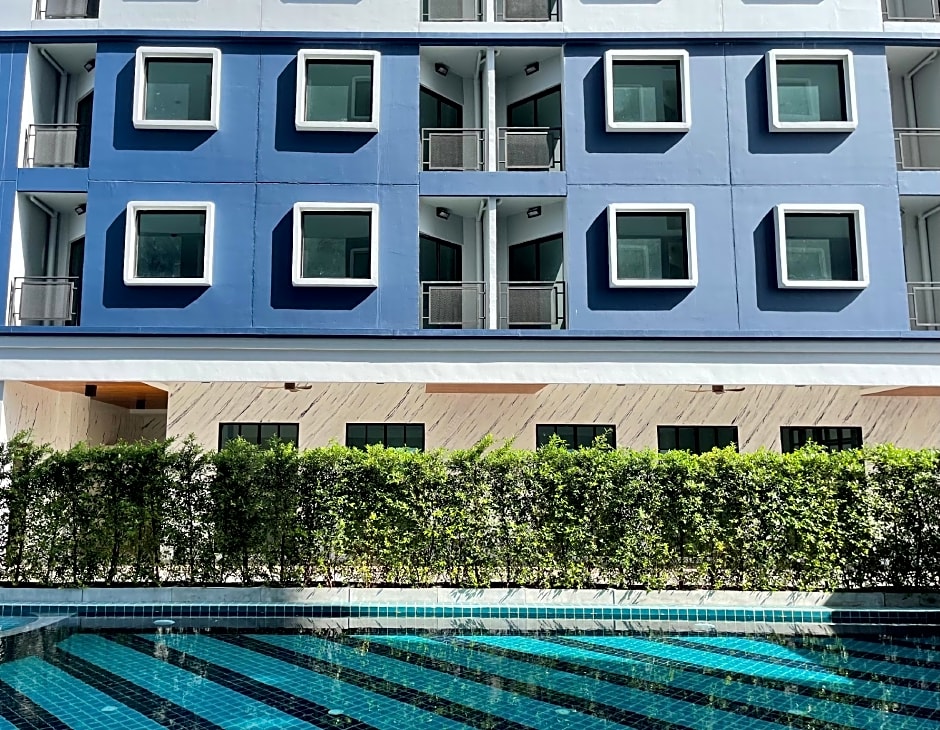 Cozy Blu Suvarnabhumi