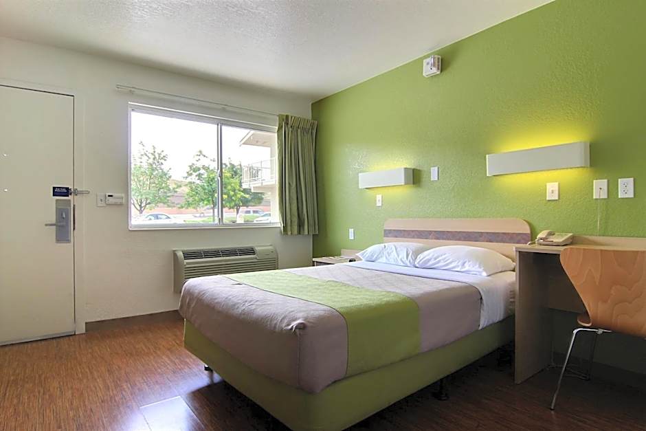 Motel 6-Albuquerque, NM - Midtown