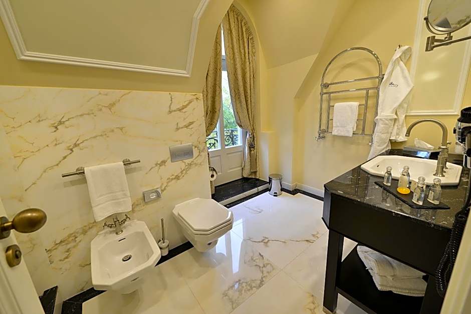 Wilson Palace by LOFT