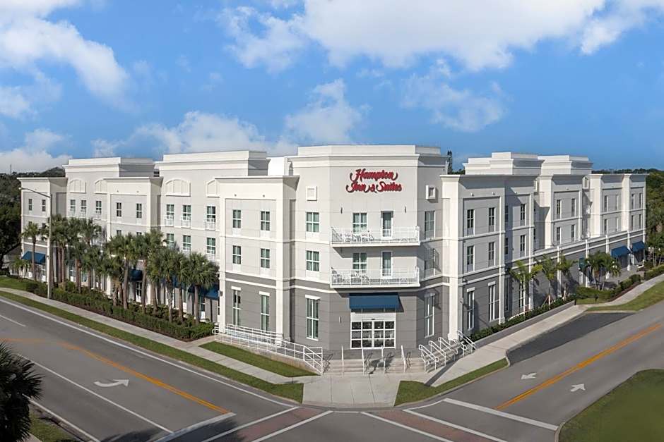 Hampton Inn By Hilton And Suites Vero Beach-Downtown
