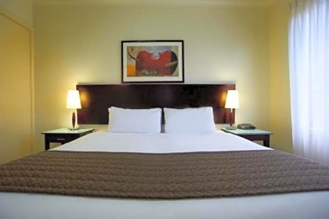 Comfort Apartments Royal Gardens