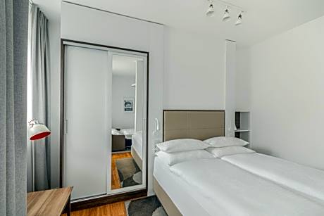 King Studio with Sofa Bed