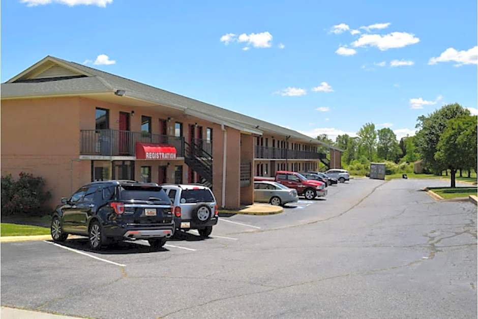 OYO Hotel Richburg SC I-77