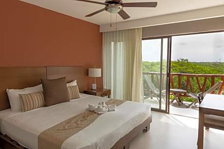 Sunset View With Queen Bed