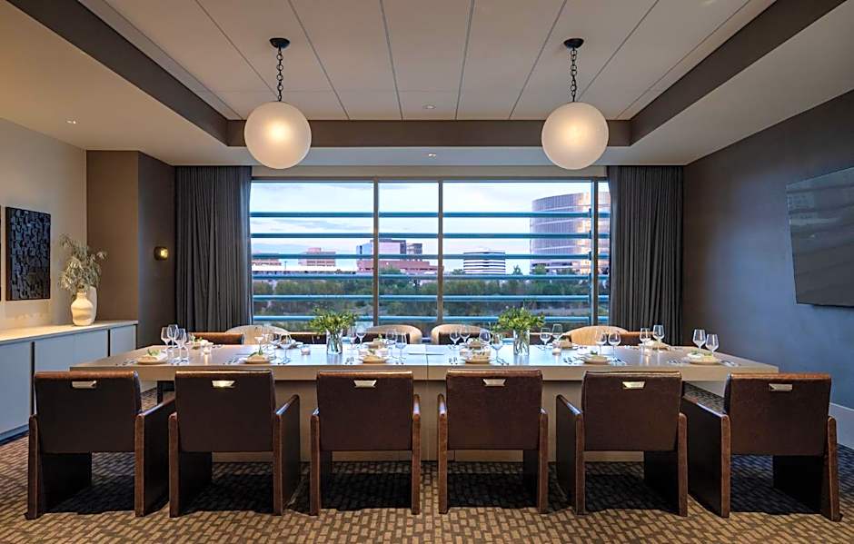 Kimpton Claret Hotel By IHG