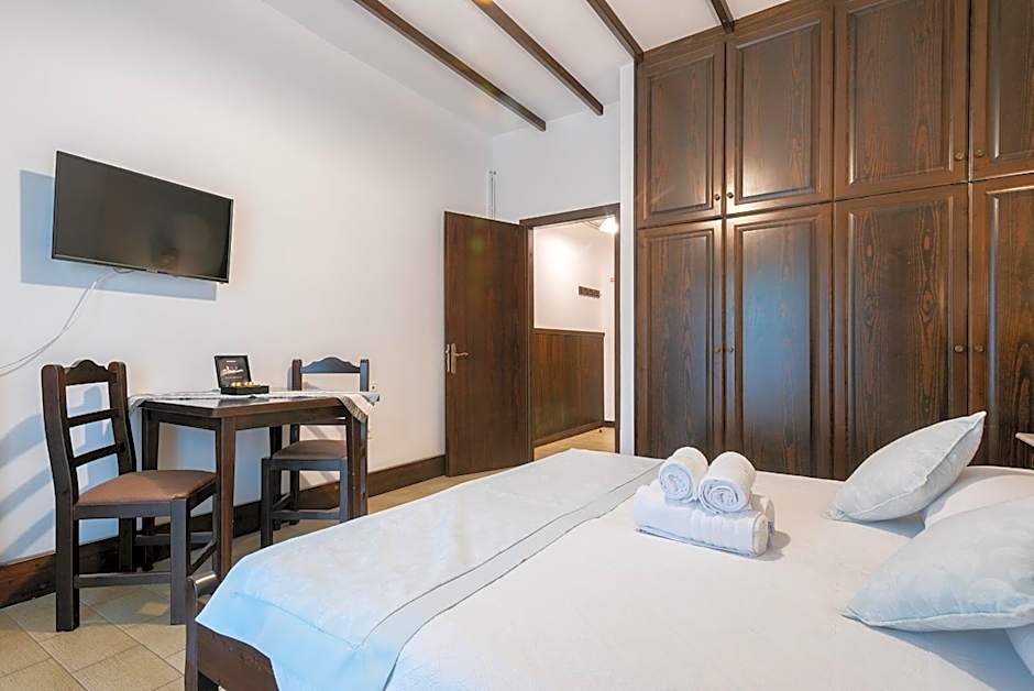 Afrodite Hotel Apartments