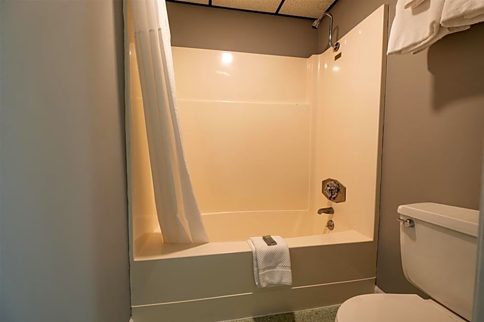 Fireside Inn and Suites Bangor