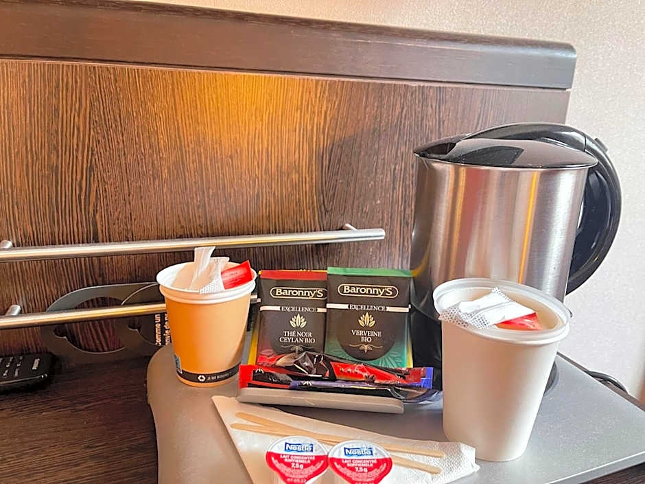 B&B HOTEL Saint-Quentin-en-Yvelines Centre Gare 4 étoiles