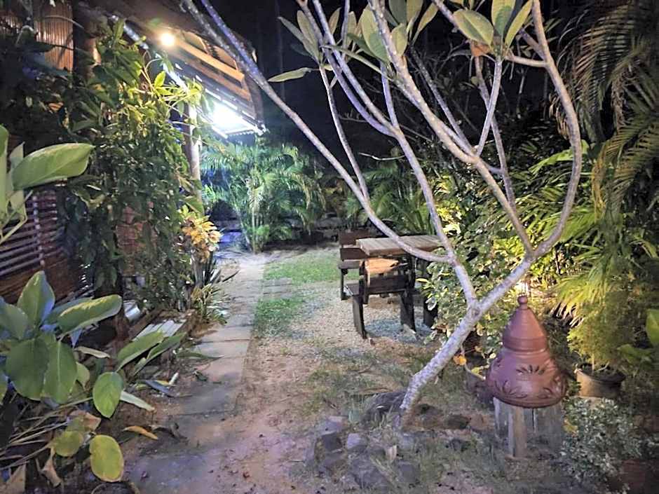 Cahaya Wooden Studio