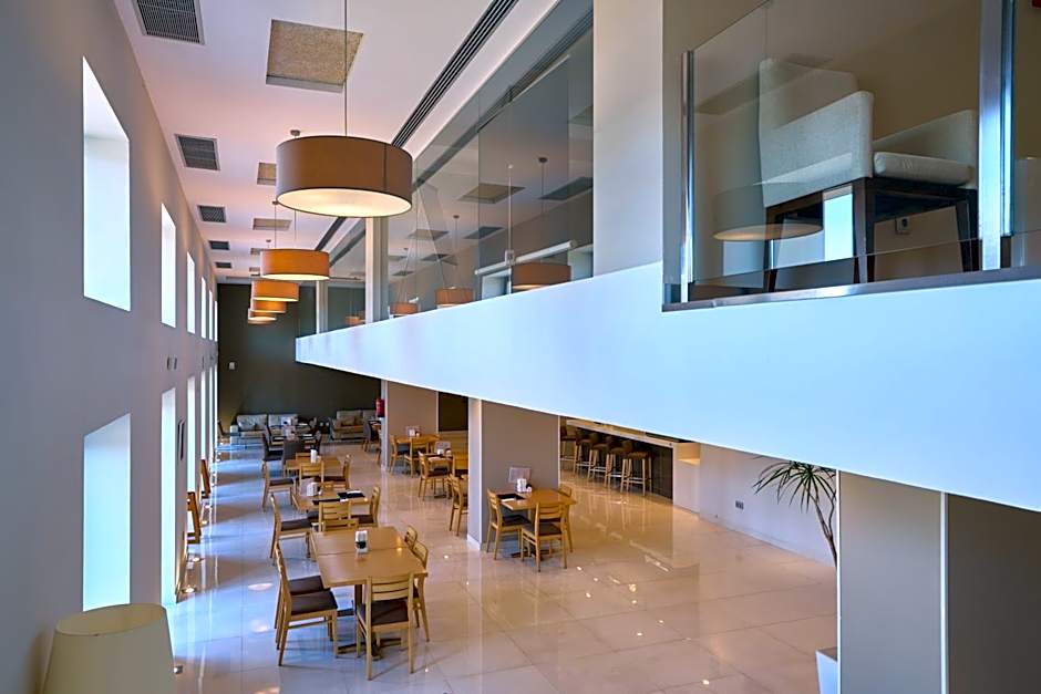 M.A. Hotel Sevilla Congresos