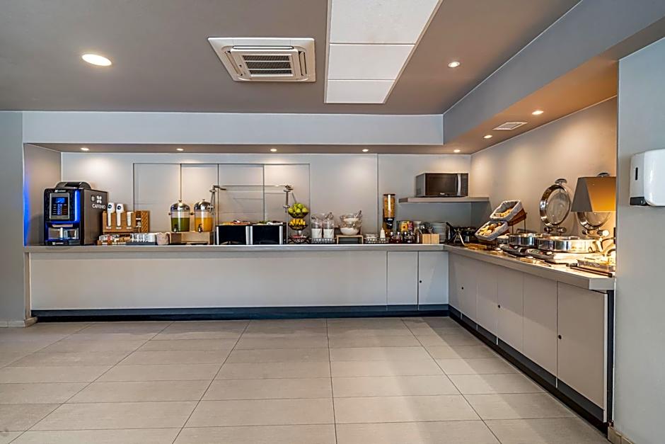 City Express Suites by Marriott Queretaro