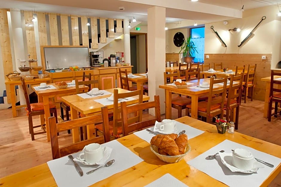 Chalet Hotel La Tarine