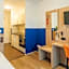 MYKY Aparthotel Harburg - Free Parking