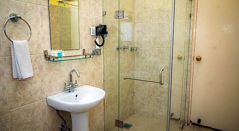 Hotel Crown Himalayas