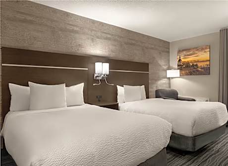 2 Queen Beds Deluxe Room Non-Smoking