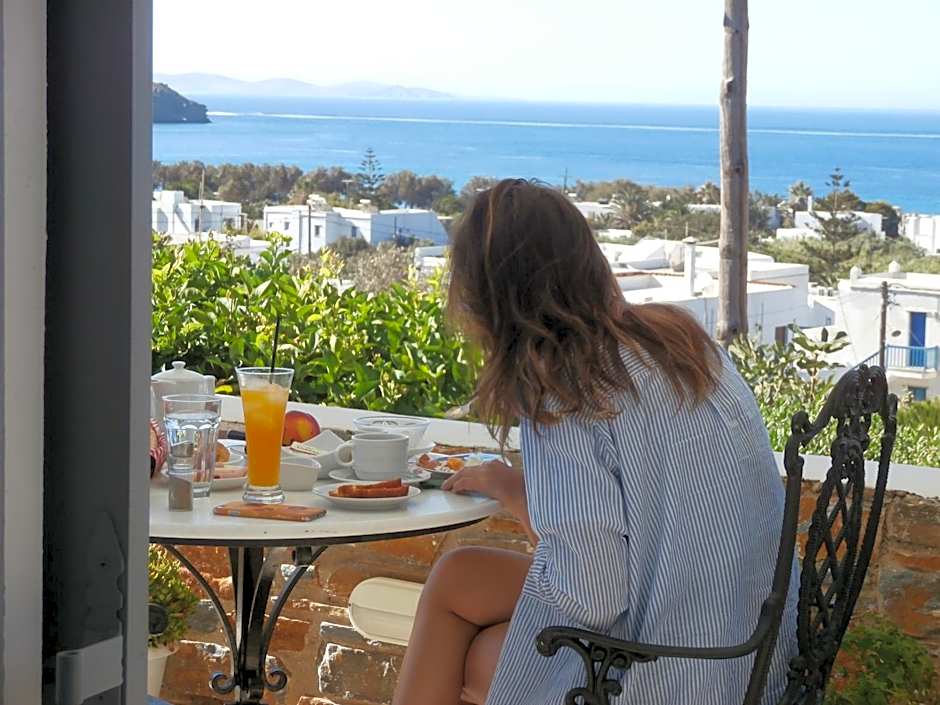 Kionia Galini Bangalows