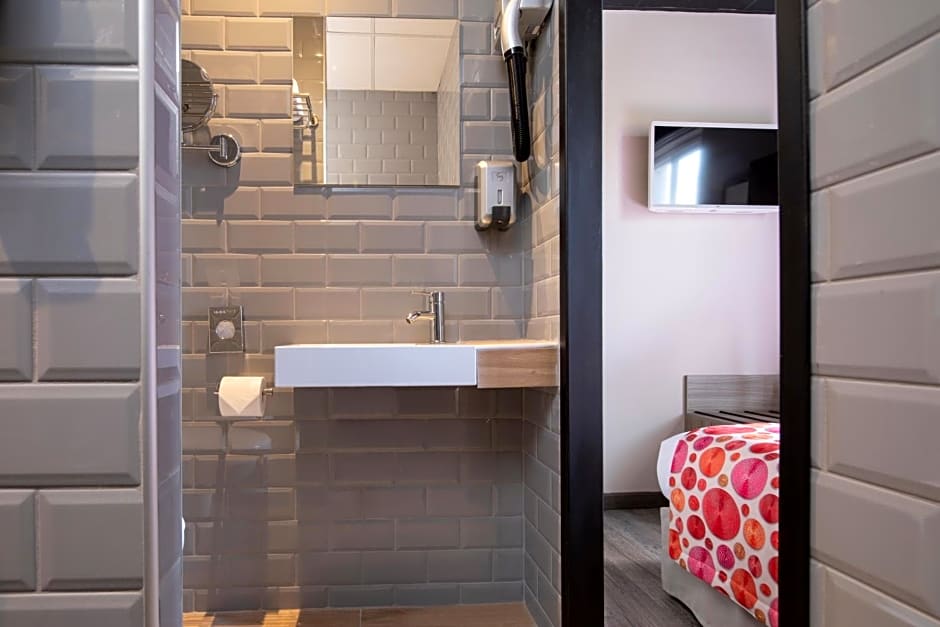 Cocoon inn