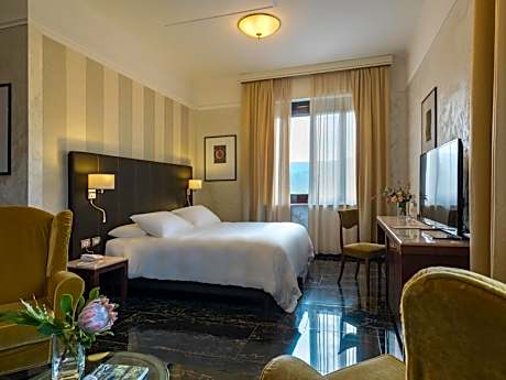 Prestige Triple Room